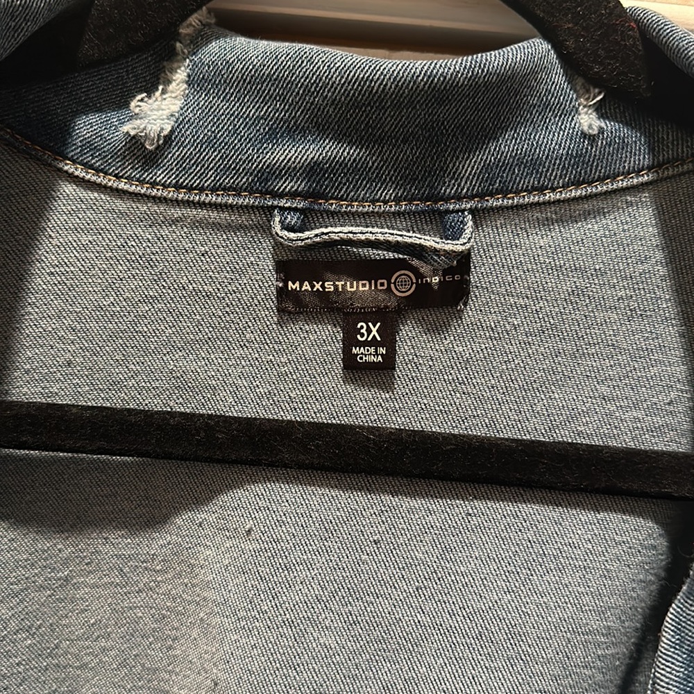 Distressed Jean Jacket - Picture 3 of 5